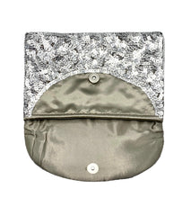Load image into Gallery viewer, Estelle Clutch