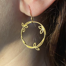 Load image into Gallery viewer, Gold Vine Leaf Earrings