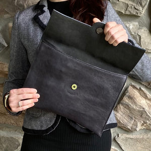 Lisa Black Envelope Bag